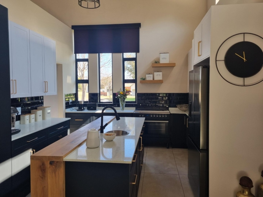 3 Bedroom Property for Sale in Landsmeer Residential Estate North West